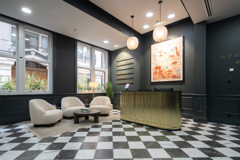 Office: 10 Throgmorton Ave, London, London, EC2N 2DL