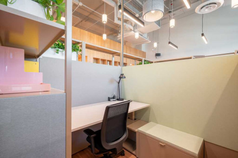 Office: 159 North Sangamon Street, Chicago, IL 60607