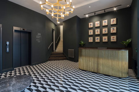 Office: 27 Lime St, London, London, EC3M 7HR