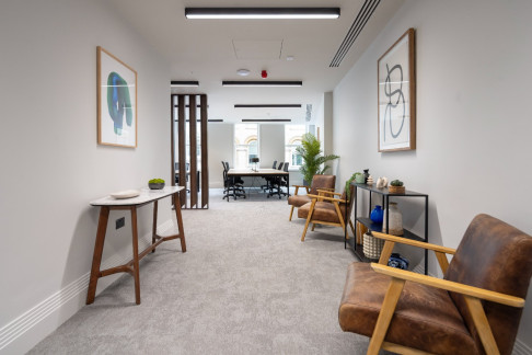 Office: 28 King Street, London, London, EC2V 8EH