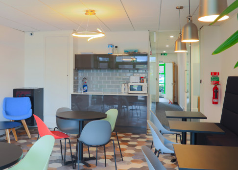 Office: 35 Duncan Close, Northampton, NN3 6WL