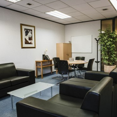 Office: Abbey House, Bracknell, RG12