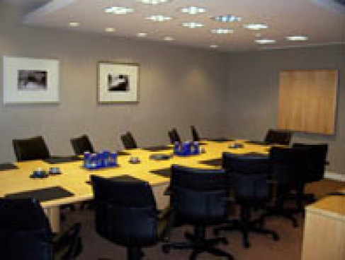 Office: Airport Centre Mississauga, Toronto, L4W