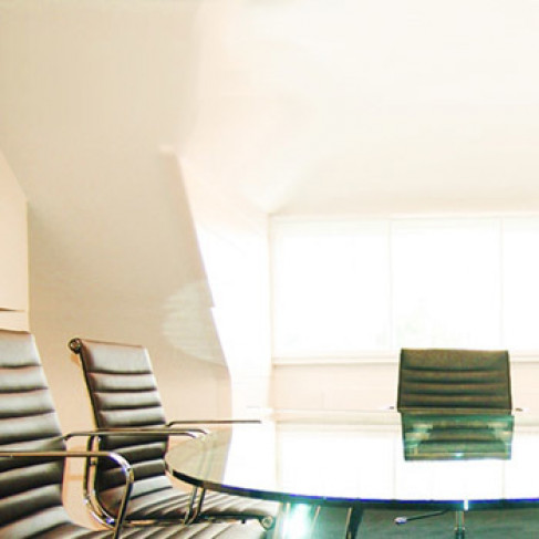 Office: Aldgate High Street, London, EC3N
