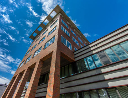 Office: Apeldoorn Business Park, Het Rietveld 55A, Apeldoorn, 7321 CT
