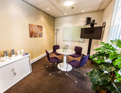 Office: Apeldoorn Business Park, Het Rietveld 55A, Apeldoorn, 7321 CT