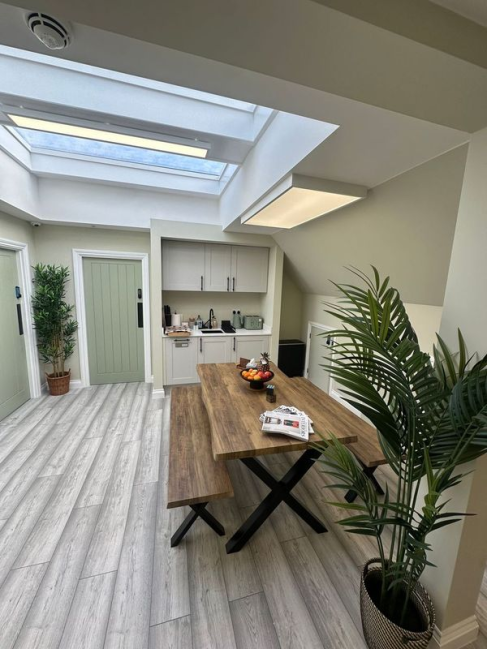 Office: 26 27 Marketplace, Kingston Upon Thames, London, KT1 1JH