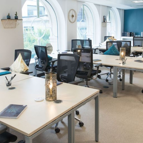 Office: Birchin Court, London, EC3V 9DU