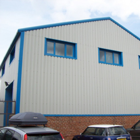 Office: Briar Rhydding - Baildon, Shipley, BD17