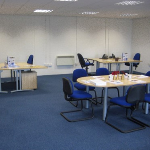 Office: Brunel Industrial Estate, Newark, NG24 2TT