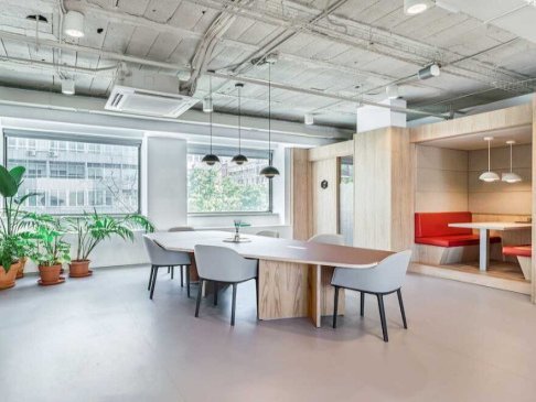 Office: C/ Mar&iacute;a de Molina 41, Madrid, 28006