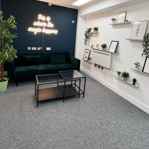 Office: Chelsea Chambers, 262a, Chelsea Chambers, London, SW10 9EL