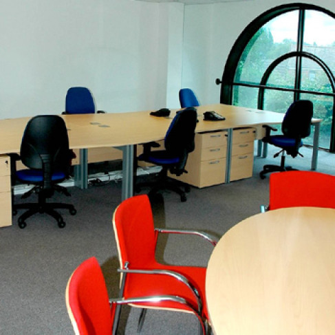 Office: Chiltern House Business Centre, Station Road, Henley-on-Thames, RG9