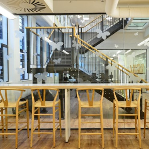 Christopher Street - EC2A