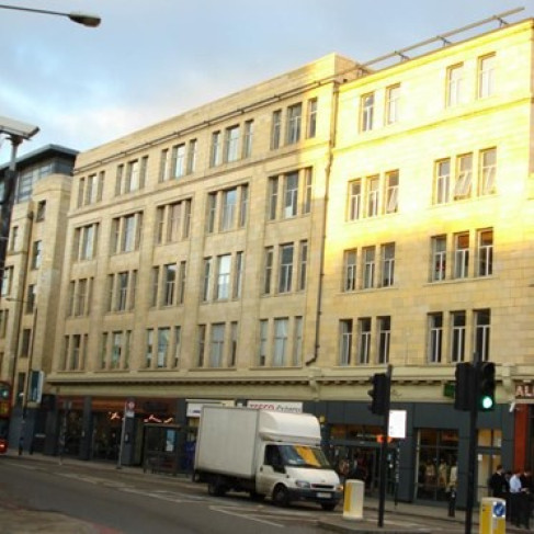 Commercial Street - E1