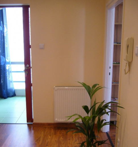 Office: Empedocle Business Centre, Budapest, 1051