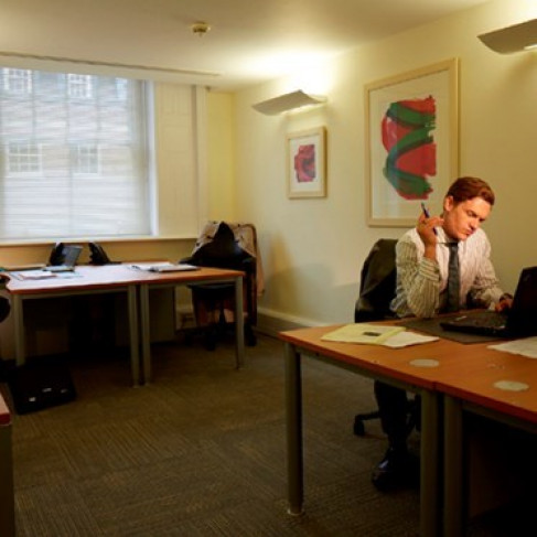 Office: Farm Street - W1, London, W1J
