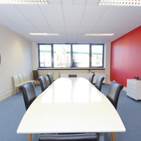 Office: Fishponds Road, Wokingham, RG41
