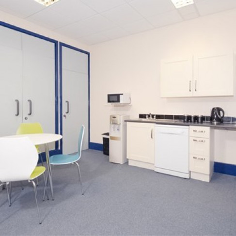 Office: Fishponds Road, Wokingham, RG41