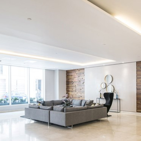 Office: Gracechurch Street, London, EC3V