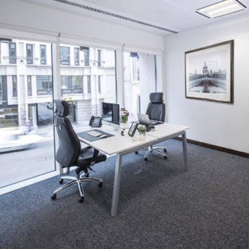 Office: Gracechurch Street, London, EC3V