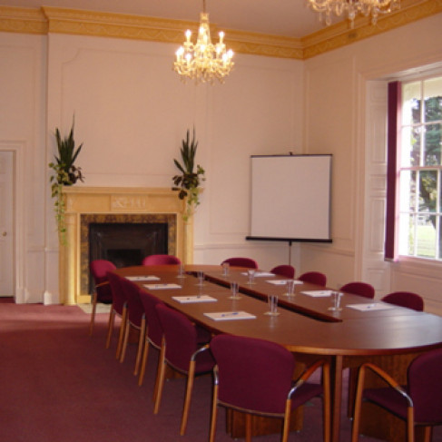 Office: wood Hall - Kingston-upon-Hull, Hessle, HU13