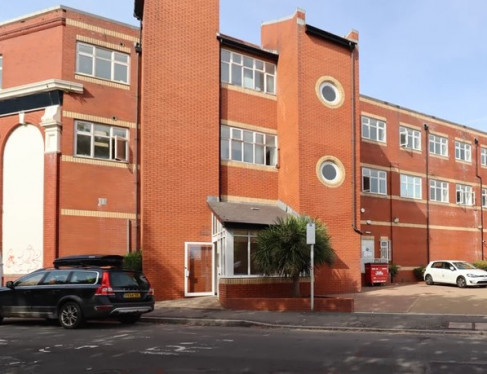 Office: Holton Road, 2-10 Holton Road, Barry, CF63 4HD