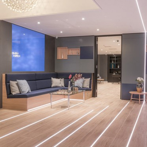 Office: Jewry Street, London, EC3N