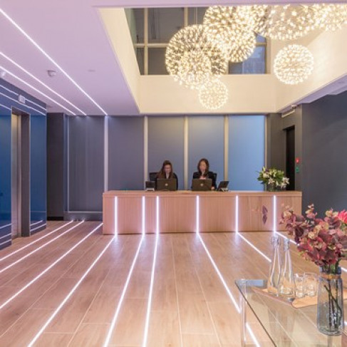 Office: Jewry Street, London, EC3N