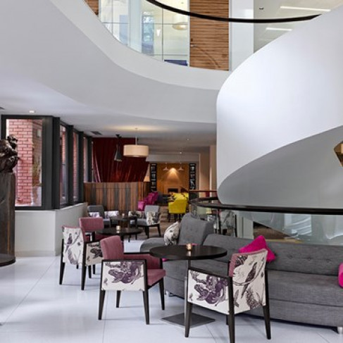 Office: Kensington High Street, London, W8