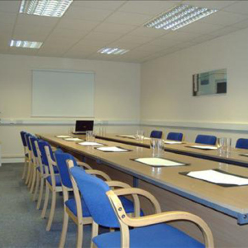 Office: KG Business Centre, Northampton, NN5