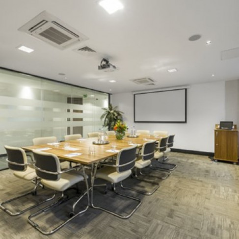 Office: King William Street, London, EC4N