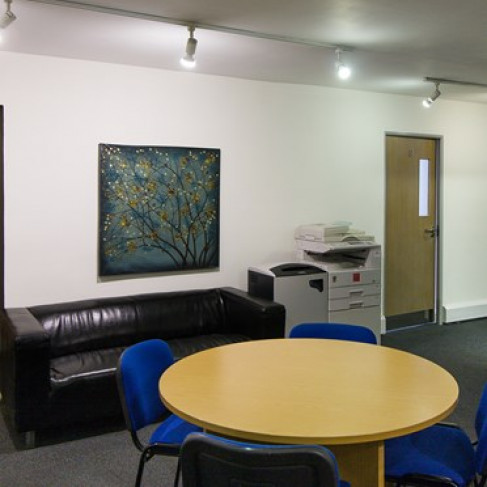 Office: Kings Court Business Centre, Birmingham, B28