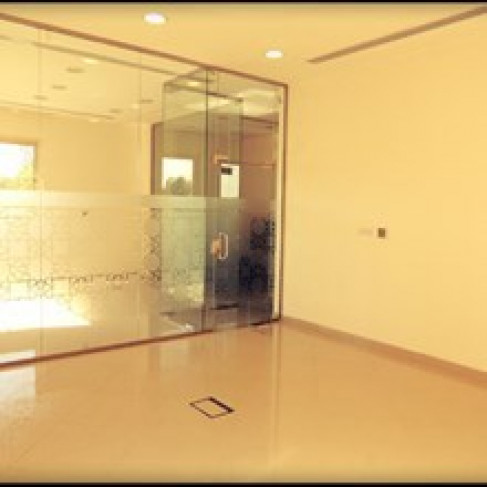 Office: Kings Road - 214, Jeddah, 21431
