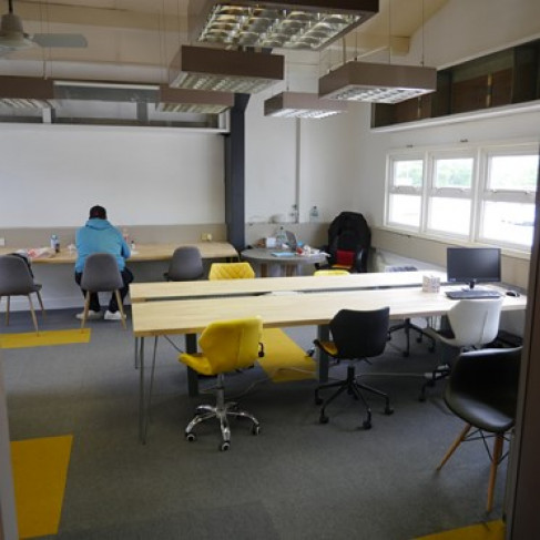 Office: Kingsmill Industrial Estate, Cullompton, EX15