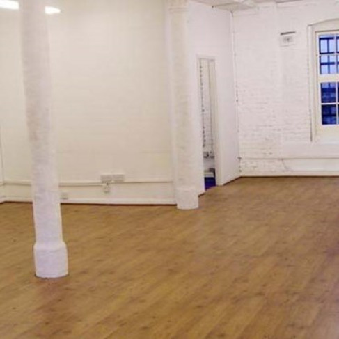 Office: Lilford Road - SE5, London, SE4