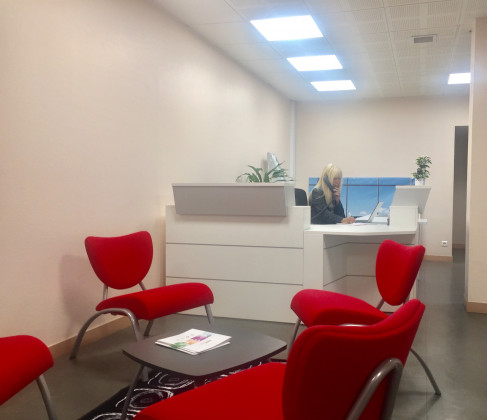 Office: Place Winston Churchill, Limoges, 87000