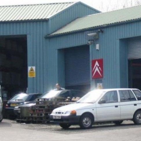 Office: Linthwaite Business Centre - HD3, Huddersfield, HD7