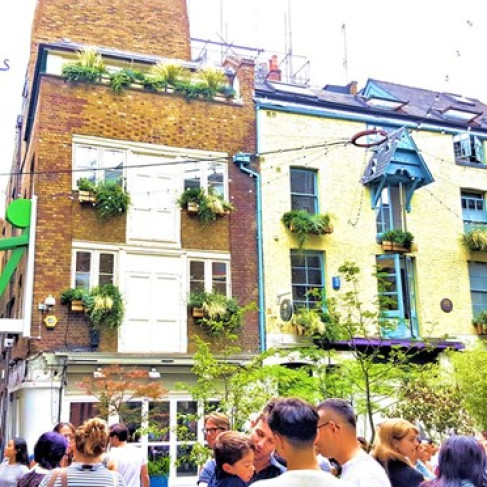 Office: Neal&rsquo;s Yard, Seven Dials, London, WC2H