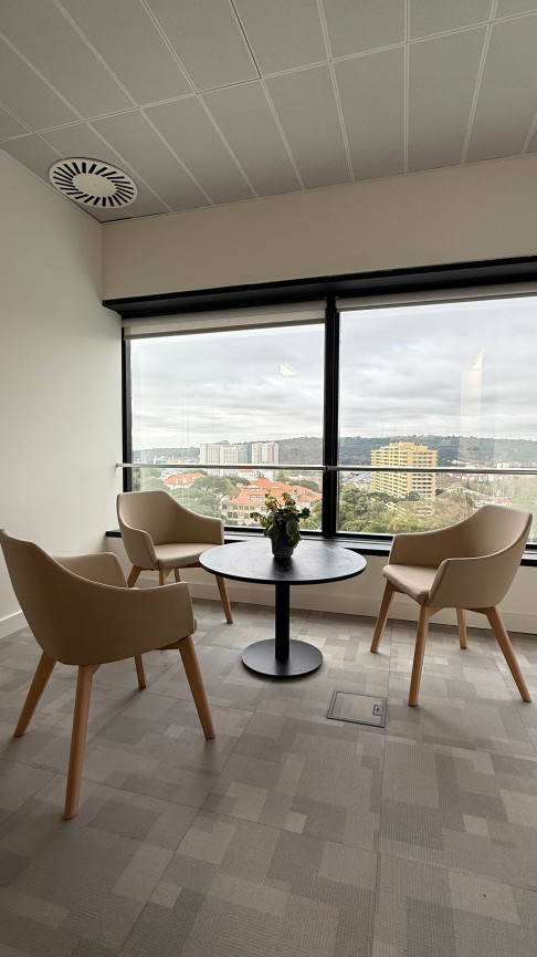 Office: Edif&iacute;cio, R. Soeiro Pereira Gomes andar 11, Lisboa, 1600-024