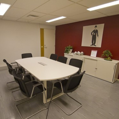 Office: Pihat&ouml;rm&auml;, Espoo, 02240