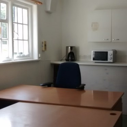 Office: Portsmouth Road - PO8, Waterlooville, P08