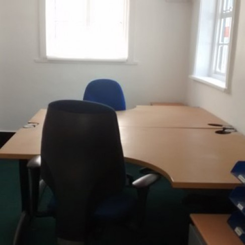 Office: Portsmouth Road - PO8, Waterlooville, P08