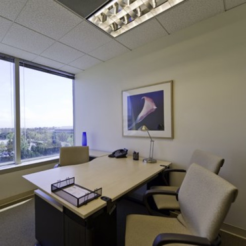 Office: Shores CA, Redwood, 94065