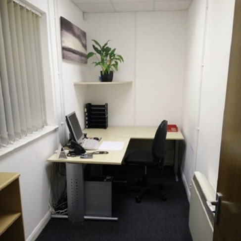 Office: Industrial Estate, Sandwich, CT13