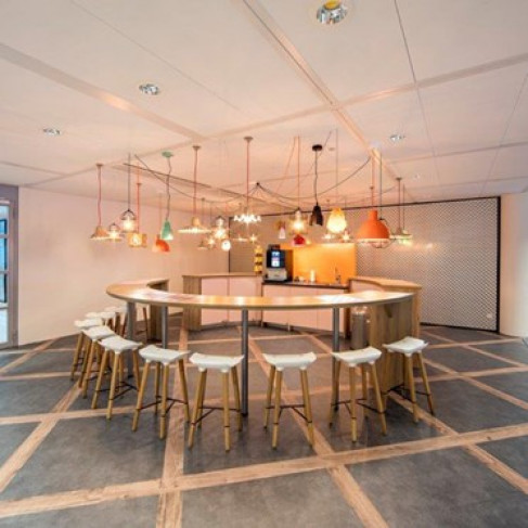 Office: Schiphol Airport Skyport, Schiphol, 1118