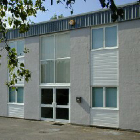 Office: Shieling House, Invincible Road, Farnborough, GU14