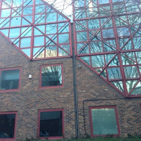 Skylines Village - E14