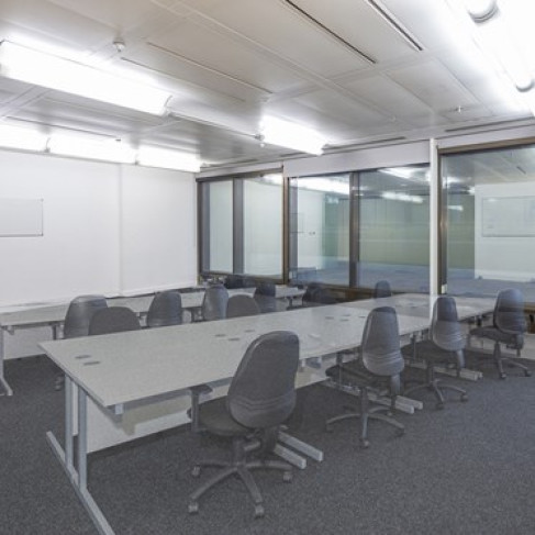 Office: St Magnus House, Lower Thames Street - EC3, London, EC3R