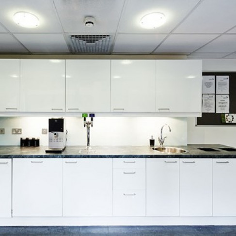 Office: St Mary Axe - EC3, London, EC3A